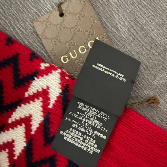Gucci Zigzag Wool scarf - Picture 4 of 5